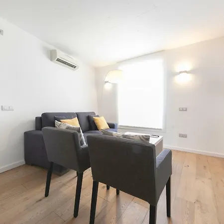 Bravissimo Portal Nou Apartment *