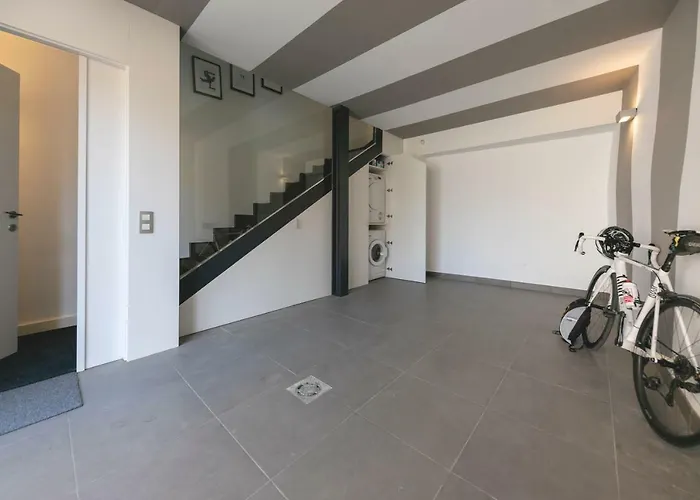 Bravissimo Portal Nou, With Private Garage Apartmán