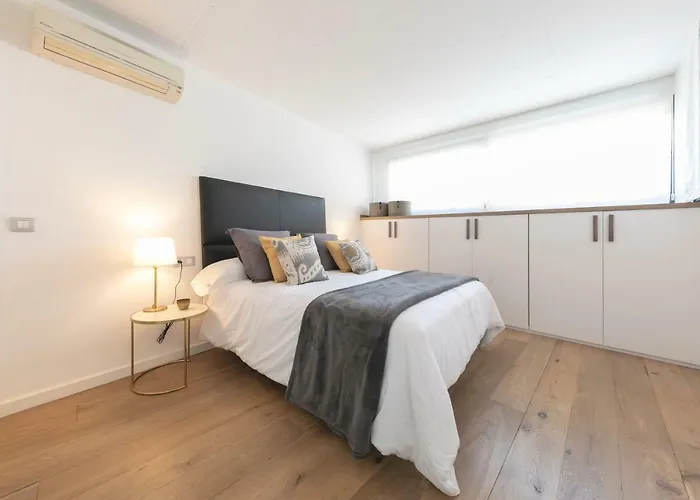Apartmán Bravissimo Portal Nou, With Private Garage